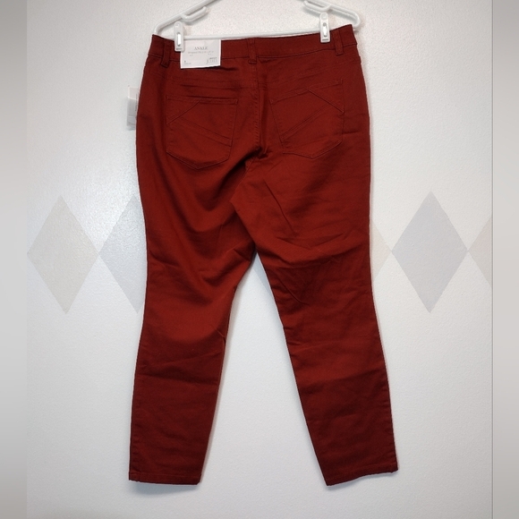 Christopher and Banks Signature Slimming ankle shaped fit mid rise pant … - Picture 2 of 14